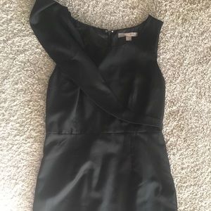 Black sheath with bow detail